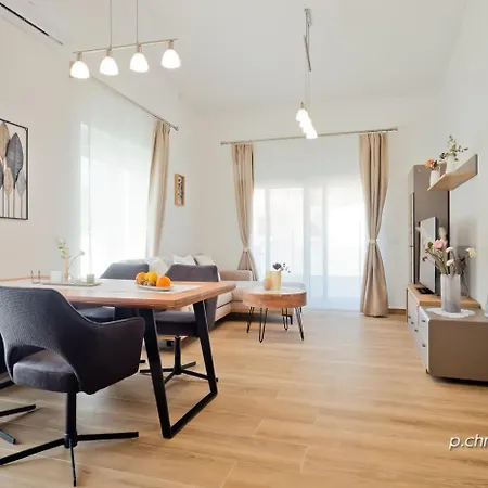 Giannis * Diafánion