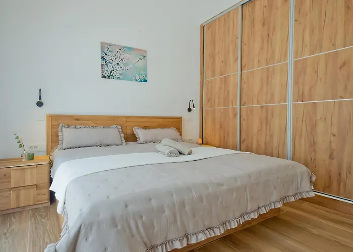 Giannis * Diafánion